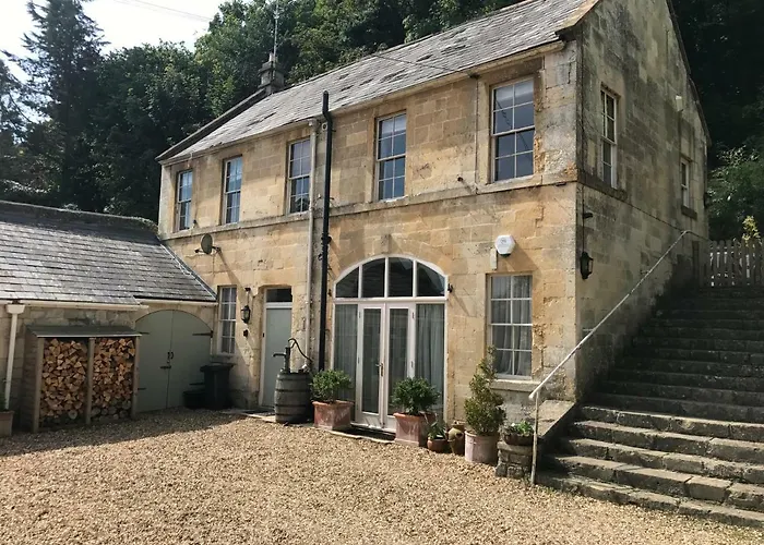Berkeley Coach House, Near Bath